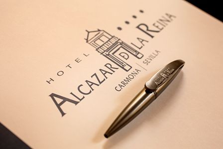Hotel Alcázar de la Reina — identidad